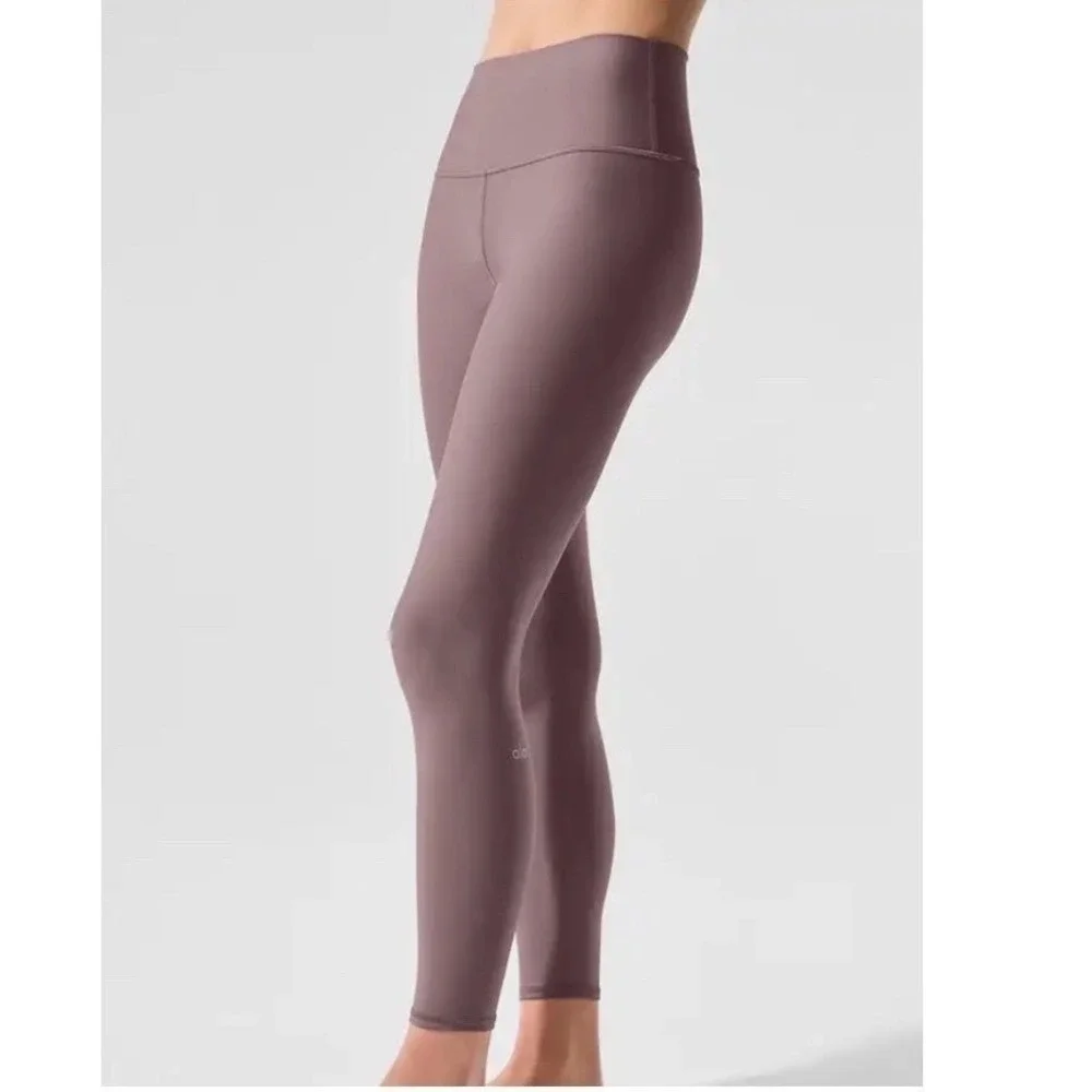 Alo Yoga 7/8 High-Waist Airlift Legging Mushroom  Size Large  NWT